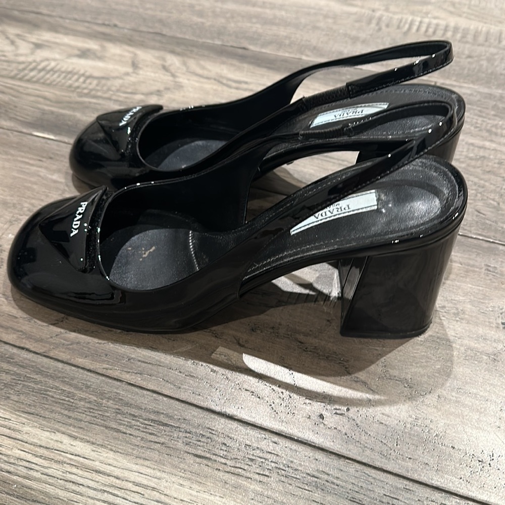 Prada Round toe patent leather pump - 40 - Picture 4 of 6